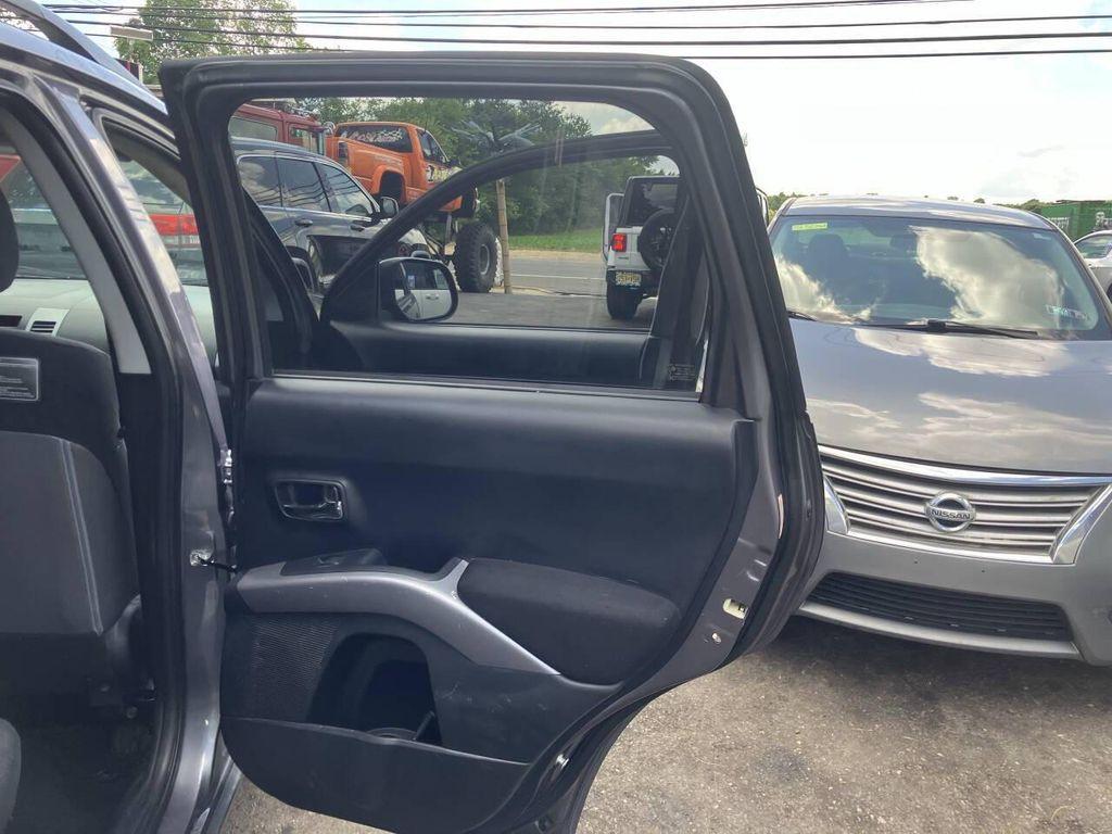 used 2009 Mitsubishi Outlander car, priced at $1,895