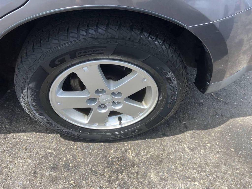 used 2009 Mitsubishi Outlander car, priced at $1,895