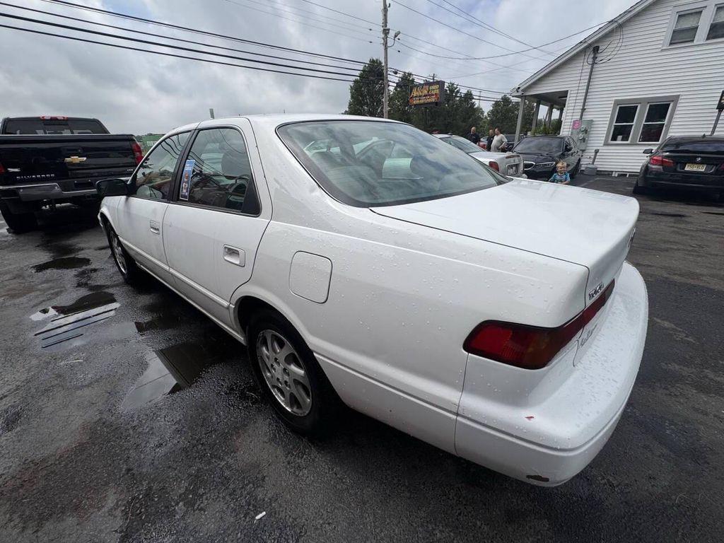 used 1998 Toyota Camry car, priced at $1,895