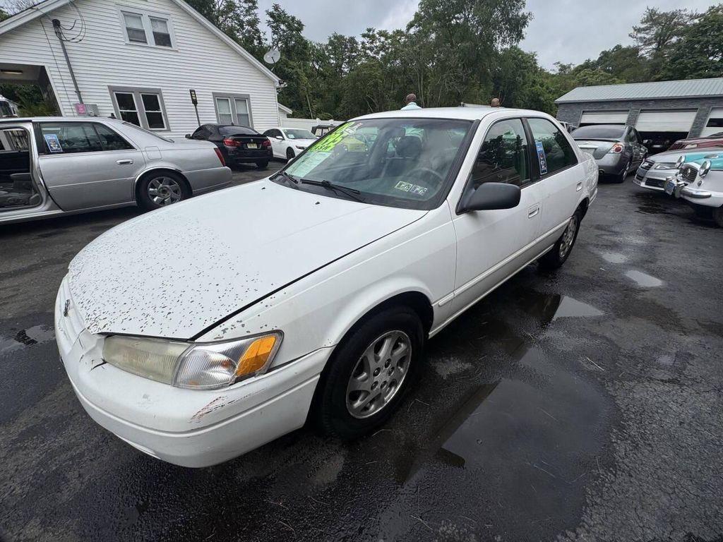 used 1998 Toyota Camry car, priced at $1,895