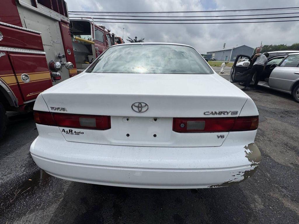 used 1998 Toyota Camry car, priced at $1,895