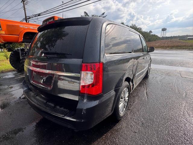 used 2014 Chrysler Town & Country car, priced at $2,995