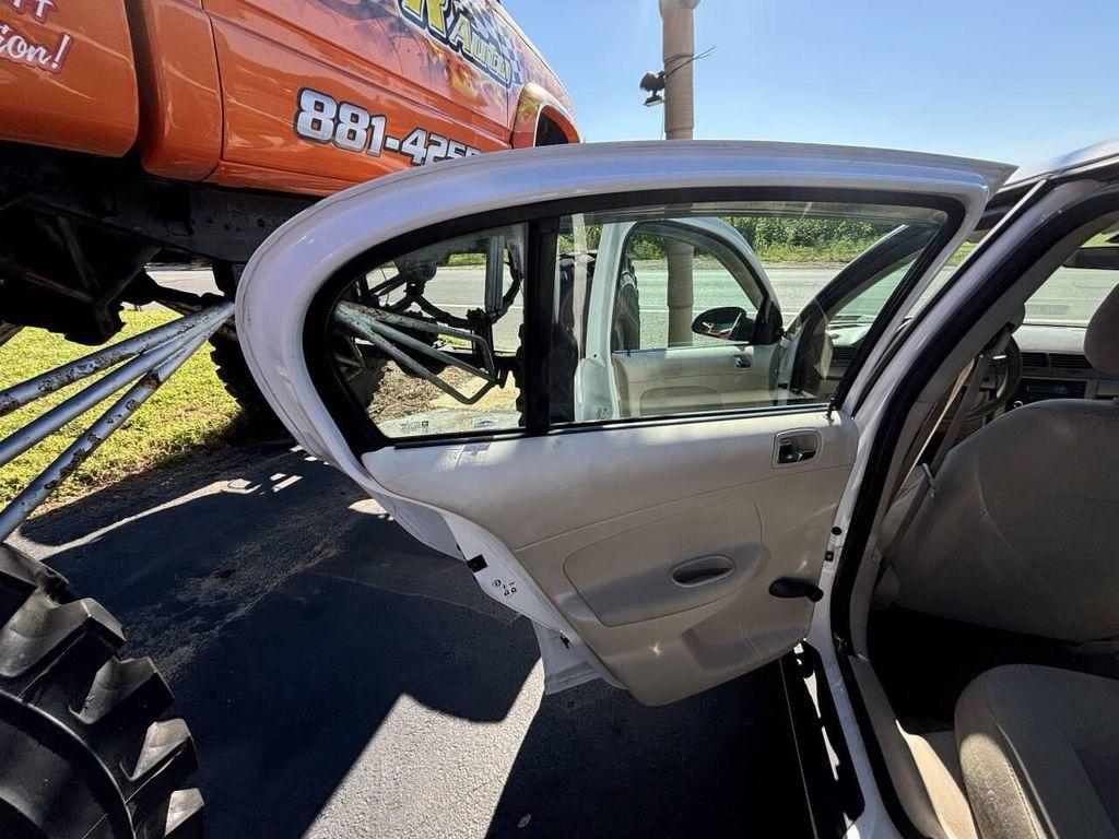 used 2006 Chevrolet Cobalt car, priced at $3,495
