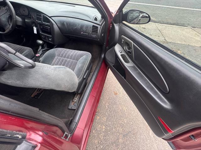 used 2001 Chevrolet Monte Carlo car, priced at $2,195