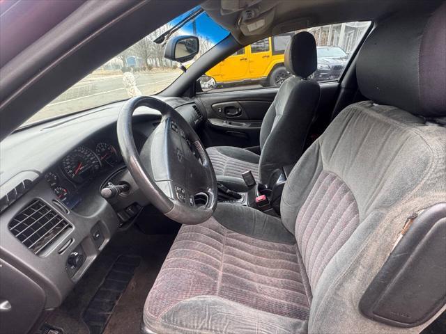used 2001 Chevrolet Monte Carlo car, priced at $2,195