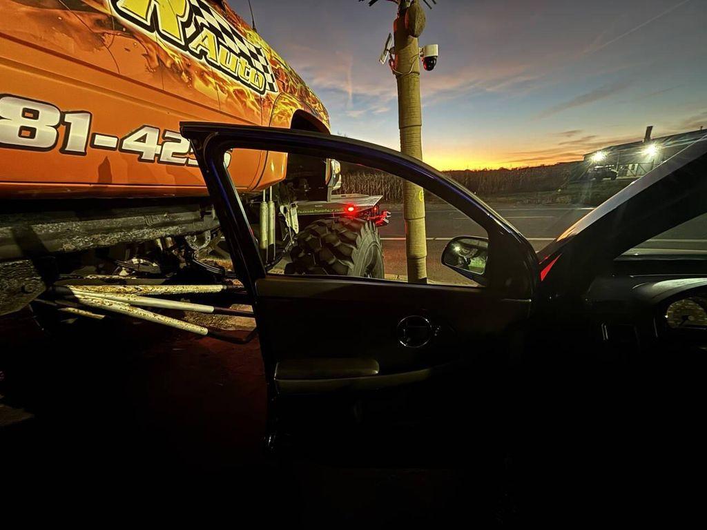 used 2006 Pontiac Torrent car, priced at $3,995