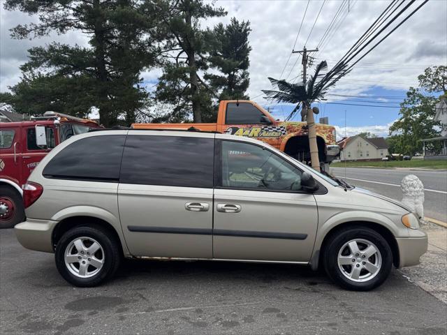 used 2005 Dodge Caravan car, priced at $2,195