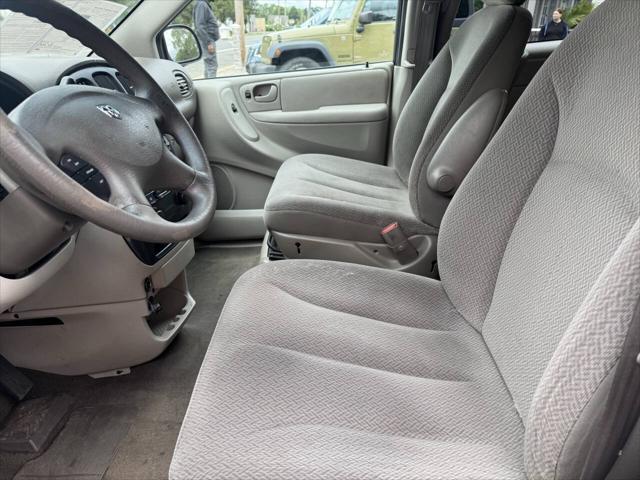 used 2005 Dodge Caravan car, priced at $2,195