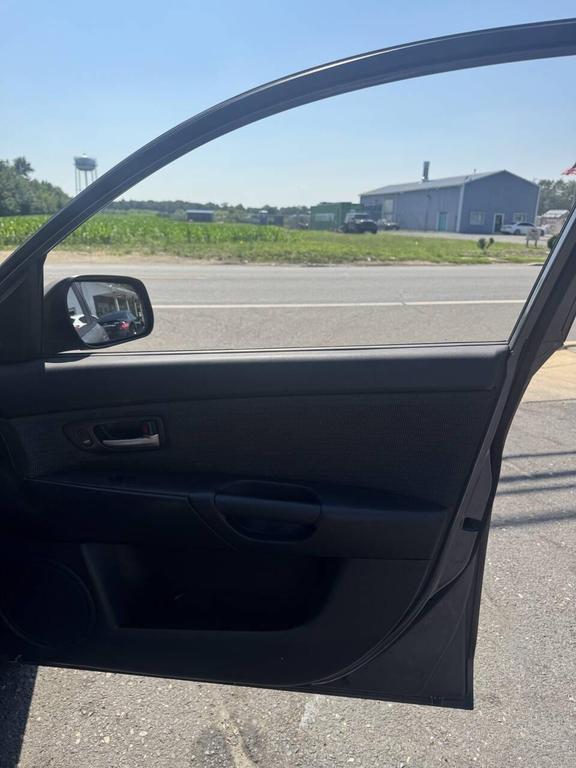 used 2007 Mazda Mazda3 car, priced at $2,195