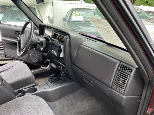 used 2000 Jeep Cherokee car, priced at $1,295