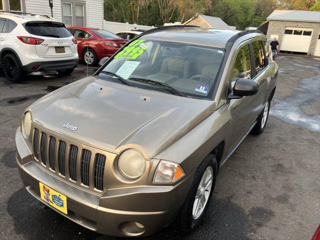 used 2007 Jeep Compass car, priced at $2,995