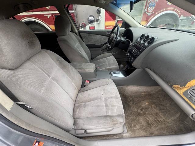 used 2007 Nissan Altima car, priced at $2,495