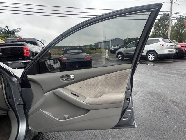 used 2007 Nissan Altima car, priced at $2,495
