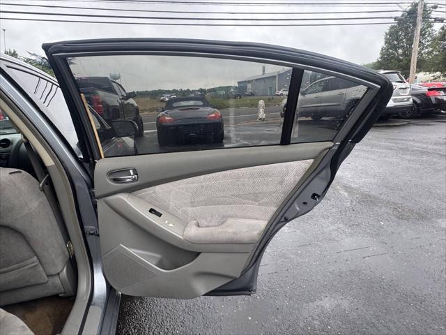 used 2007 Nissan Altima car, priced at $2,495