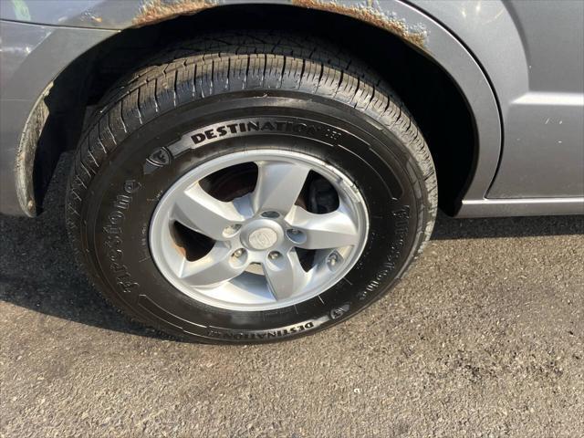 used 2008 Kia Sorento car, priced at $3,495