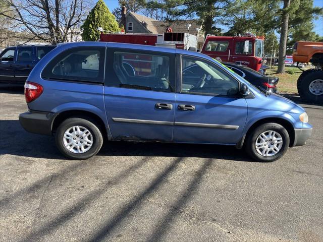 used 2007 Dodge Caravan car, priced at $2,495