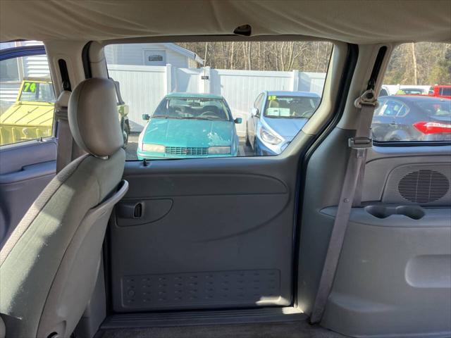 used 2007 Dodge Caravan car, priced at $2,495