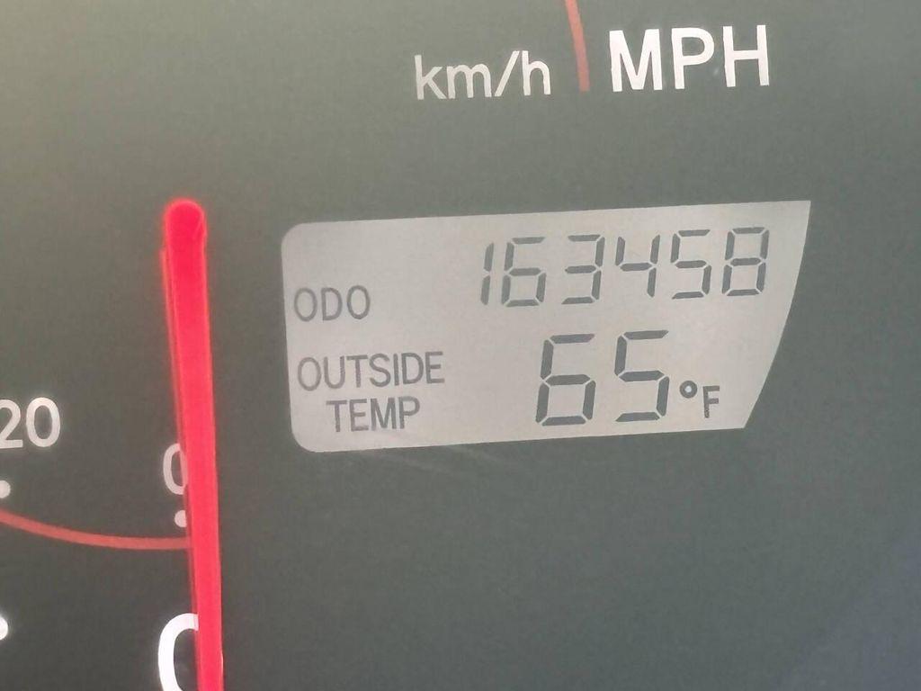 used 2005 Pontiac Vibe car, priced at $2,995