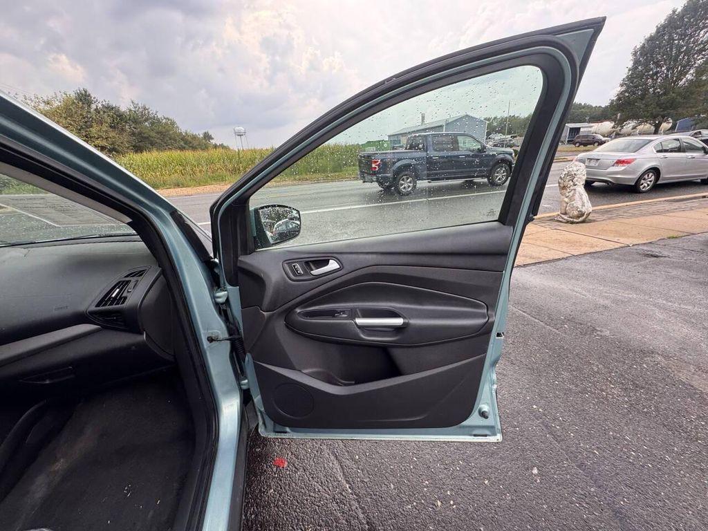 used 2013 Ford Escape car, priced at $4,995