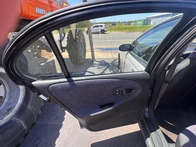 used 1999 Saturn SL car, priced at $2,795
