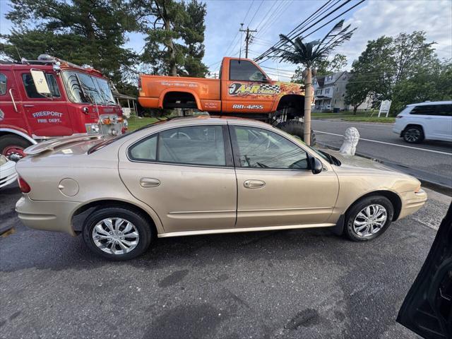 used 2004 Oldsmobile Alero car, priced at $2,495