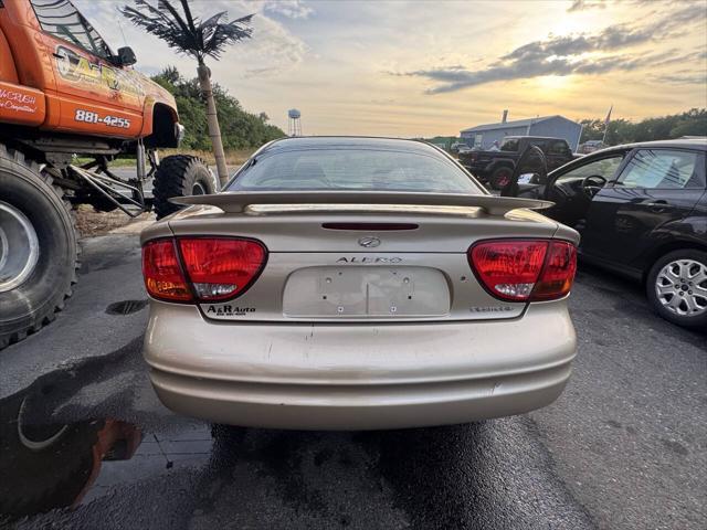 used 2004 Oldsmobile Alero car, priced at $2,495