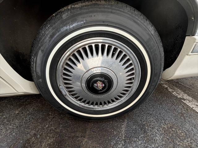 used 1992 Cadillac DeVille car, priced at $2,995