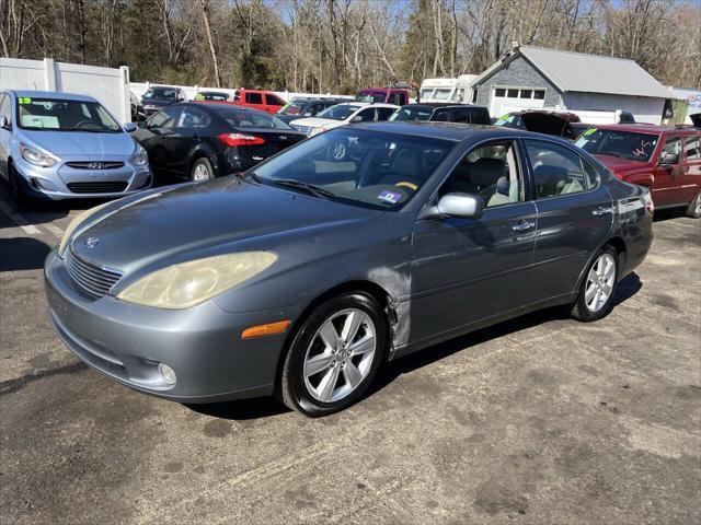 used 2005 Lexus ES 330 car, priced at $2,495