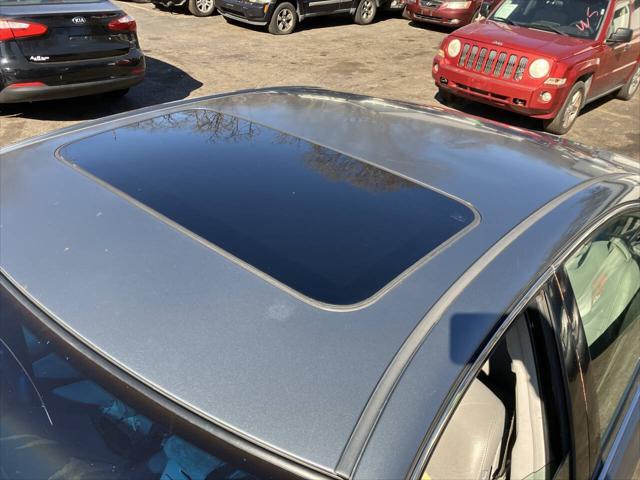 used 2005 Lexus ES 330 car, priced at $2,495