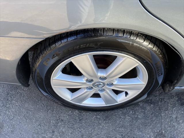 used 2005 Lexus ES 330 car, priced at $2,495