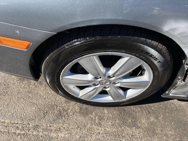 used 2005 Lexus ES 330 car, priced at $2,495