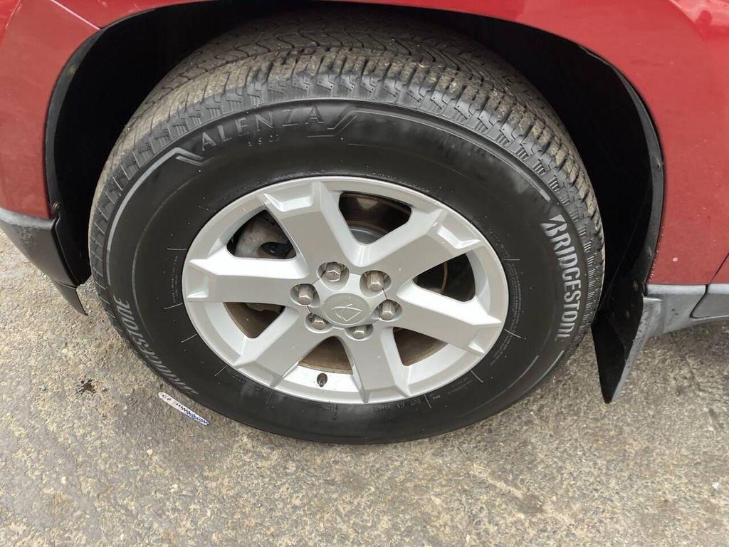 used 2008 Saturn Outlook car, priced at $1,795