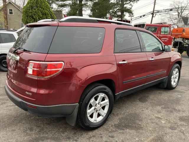 used 2008 Saturn Outlook car, priced at $2,495