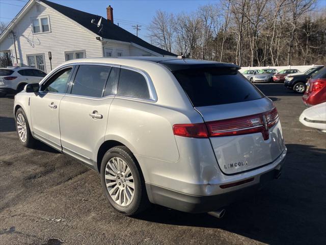 used 2010 Lincoln MKT car, priced at $3,195