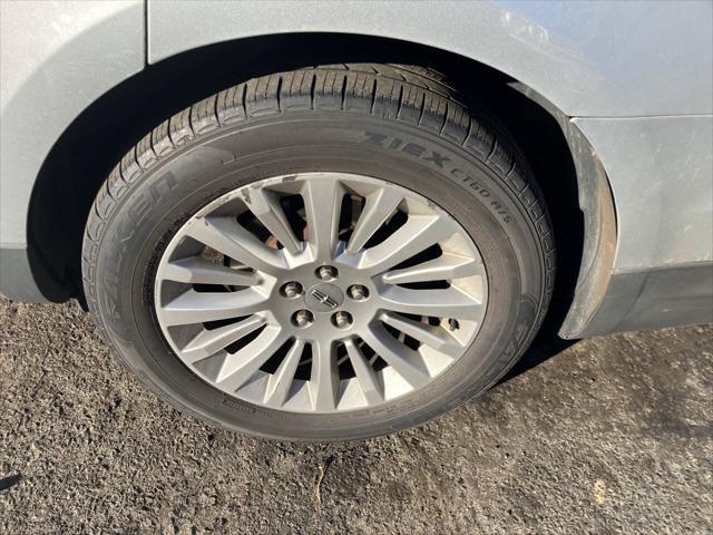 used 2010 Lincoln MKT car, priced at $3,195