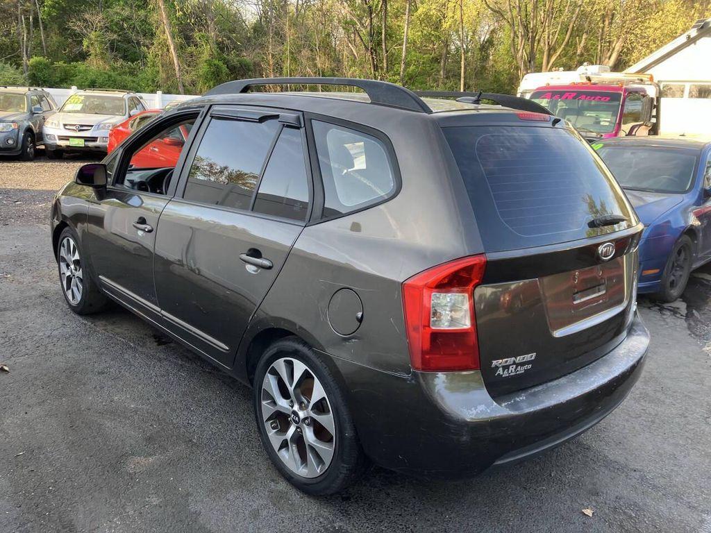 used 2009 Kia Rondo car, priced at $1,695