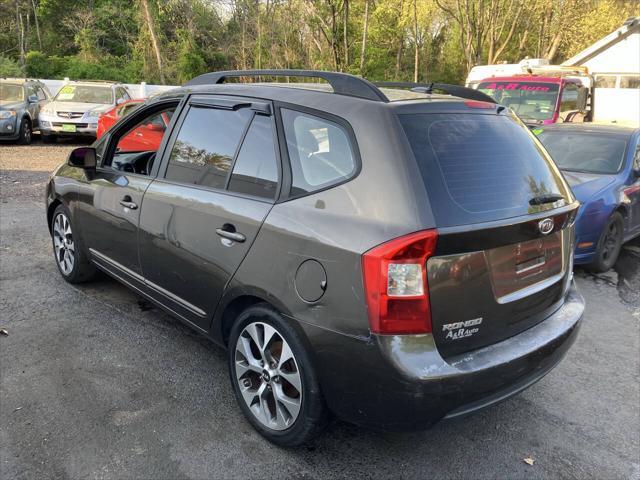 used 2009 Kia Rondo car, priced at $2,695
