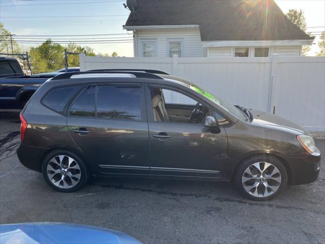 used 2009 Kia Rondo car, priced at $2,695