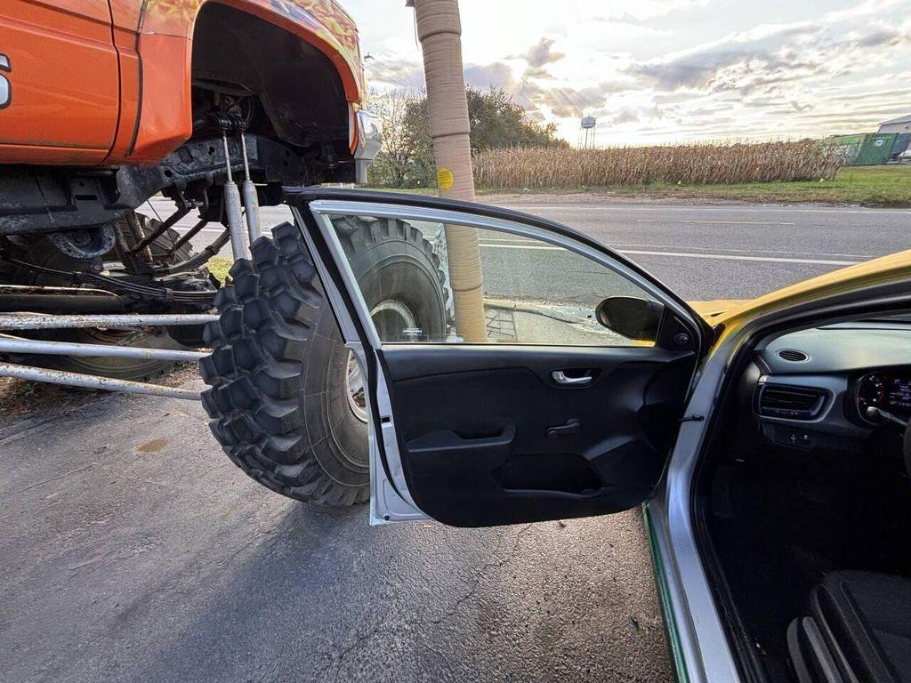 used 2018 Kia Rio car, priced at $1,895