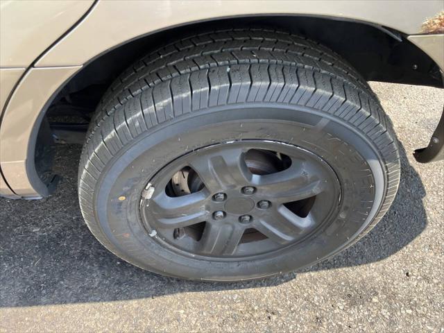 used 2003 Honda Pilot car, priced at $1,895