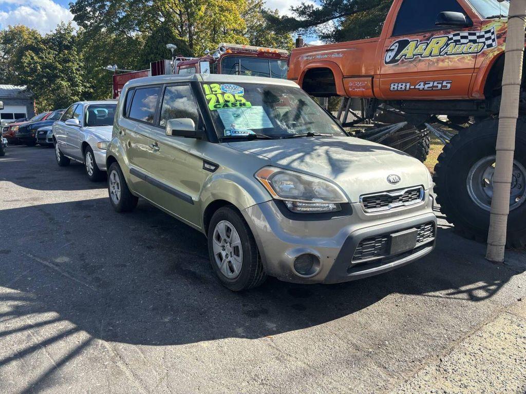 used 2013 Kia Soul car, priced at $2,195
