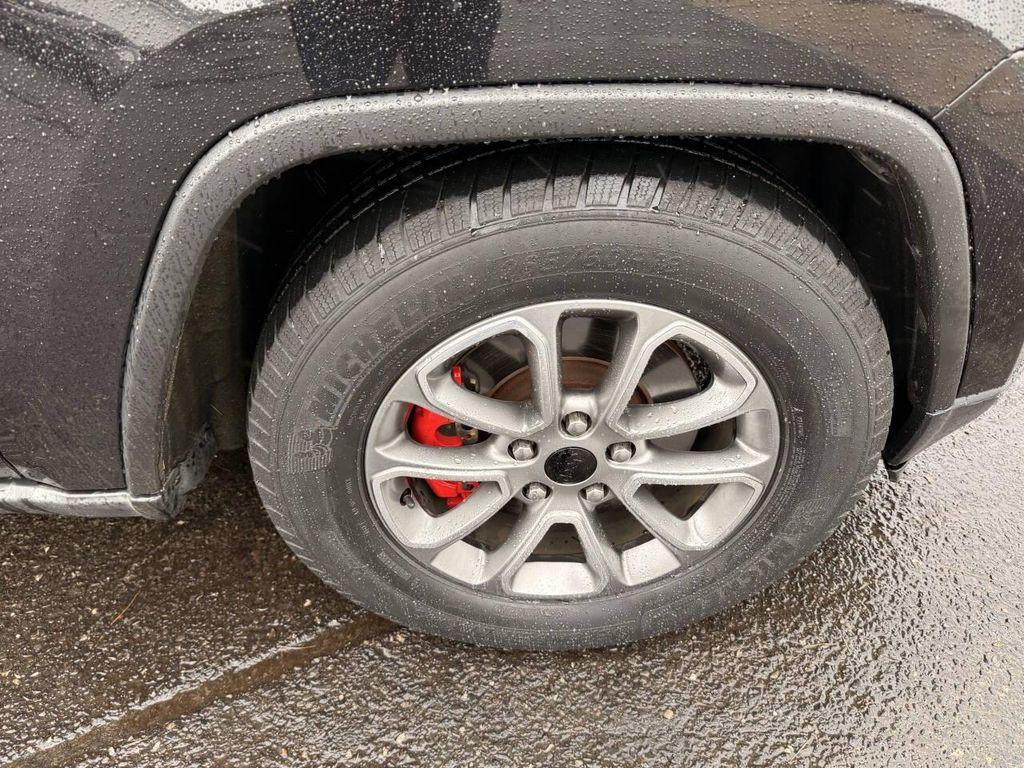 used 2011 Jeep Grand Cherokee car, priced at $7,995