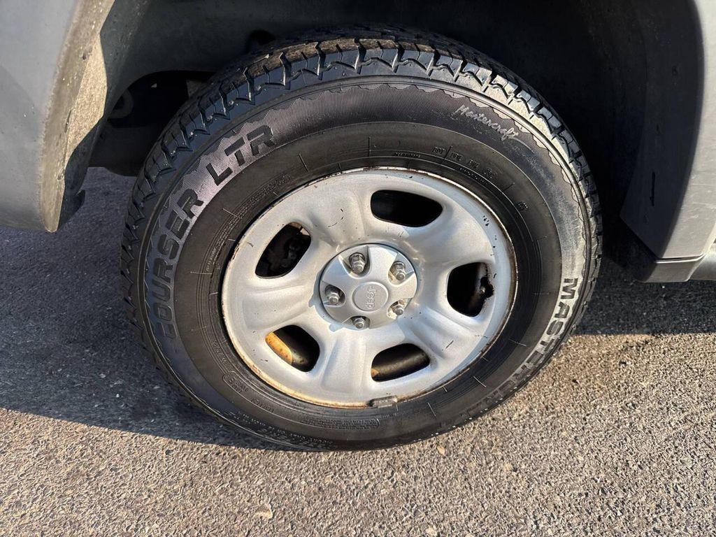 used 2006 Jeep Liberty car, priced at $2,495