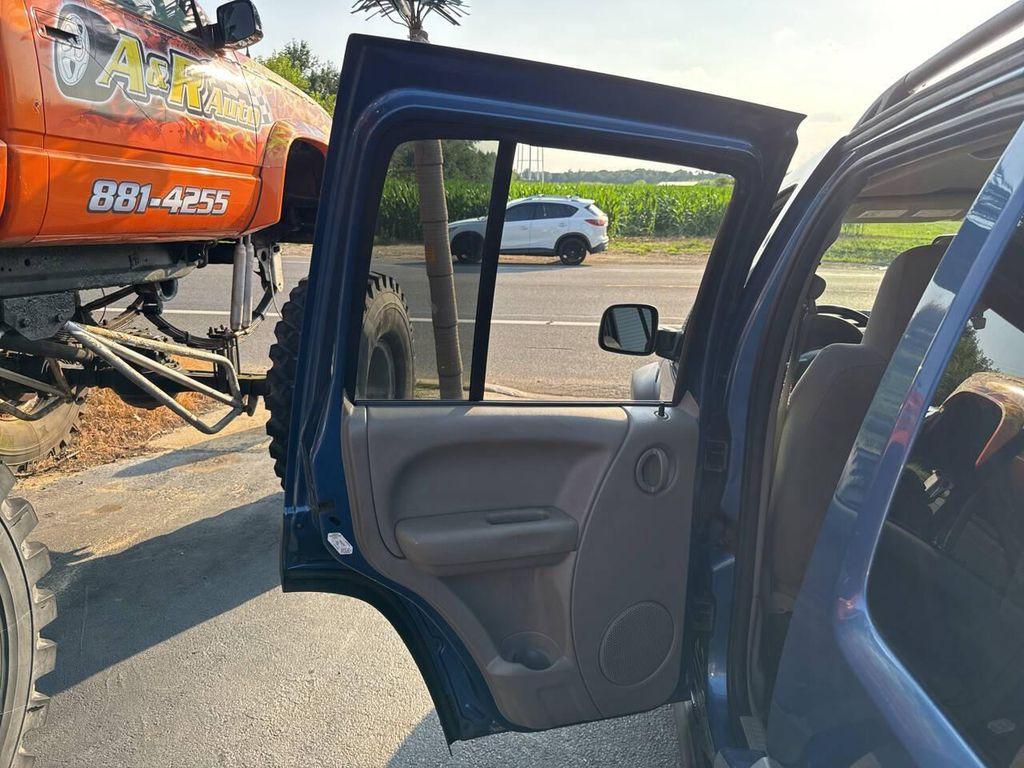 used 2006 Jeep Liberty car, priced at $2,495