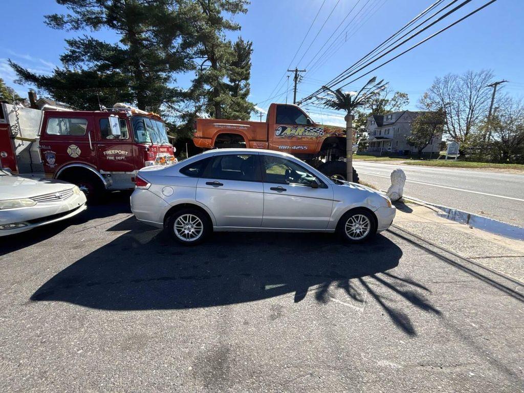 used 2009 Ford Focus car, priced at $2,195