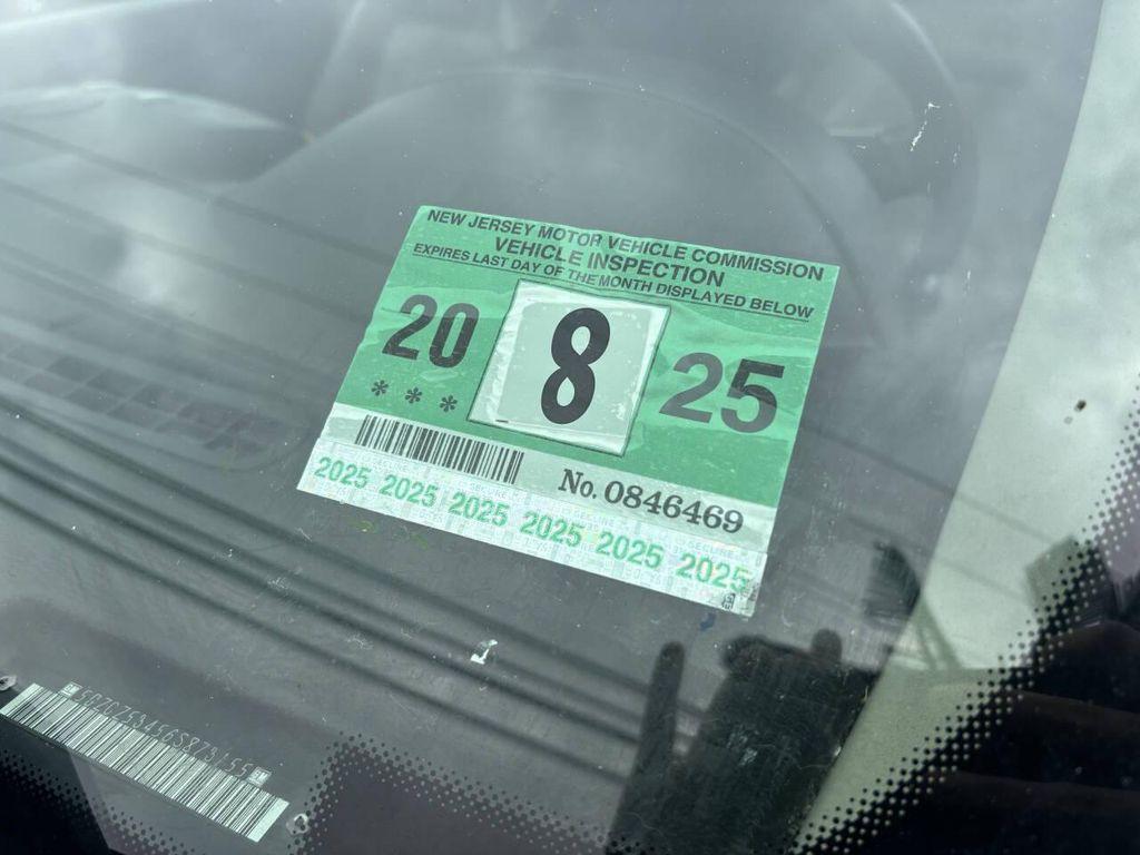 used 2006 Saturn Vue car, priced at $2,495