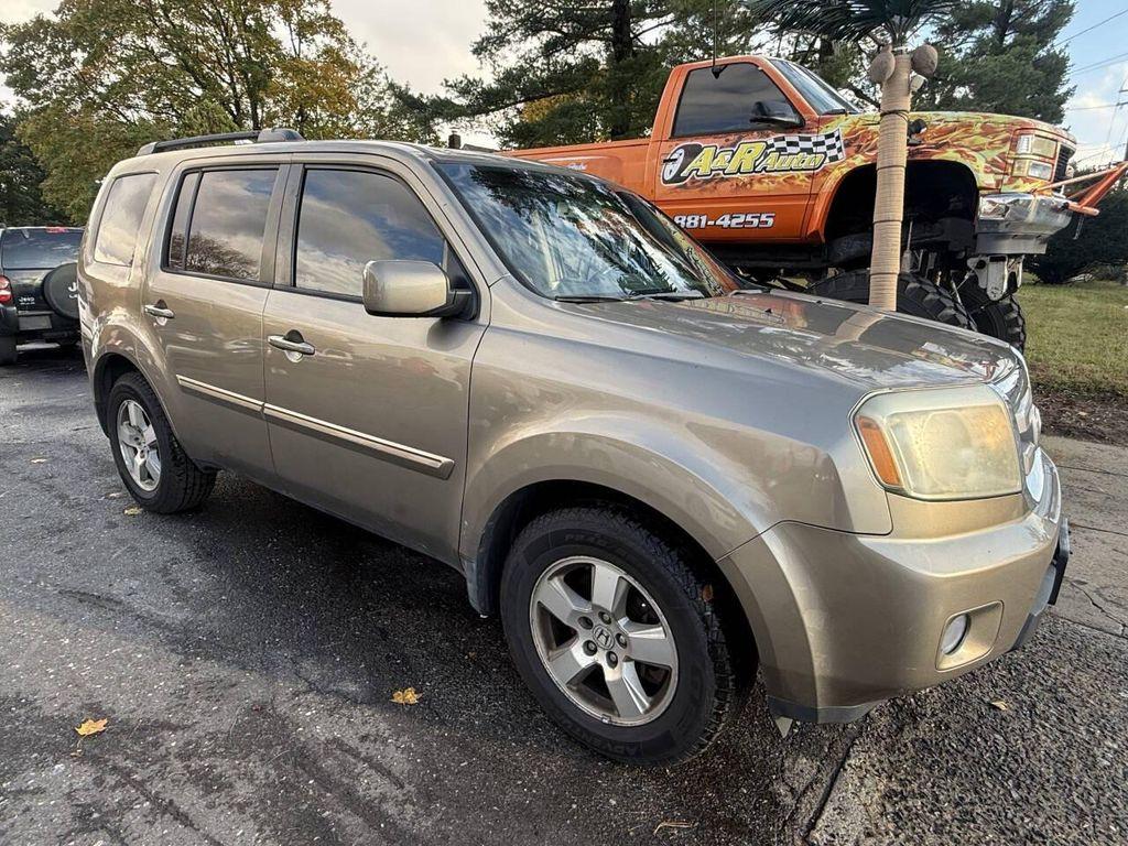 used 2011 Honda Pilot car, priced at $3,495