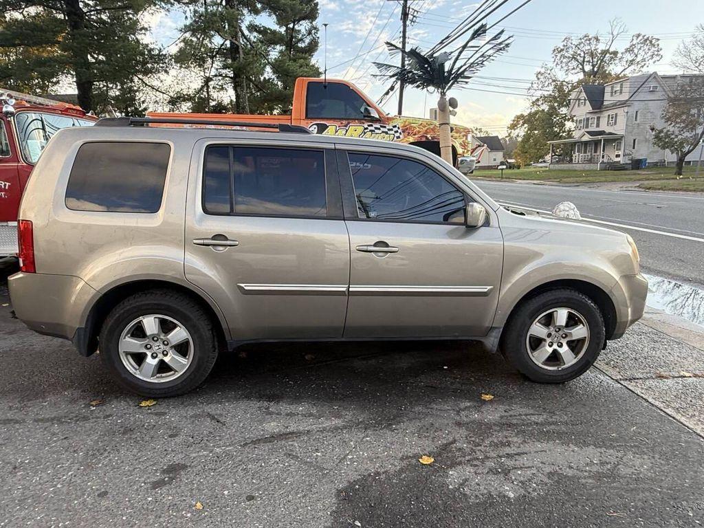 used 2011 Honda Pilot car, priced at $3,495