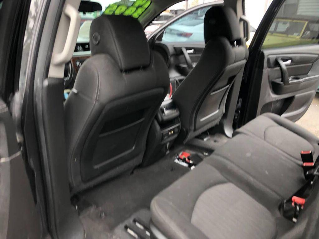 used 2014 Chevrolet Traverse car, priced at $3,495