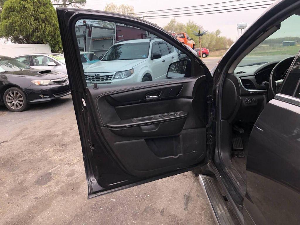 used 2014 Chevrolet Traverse car, priced at $3,495